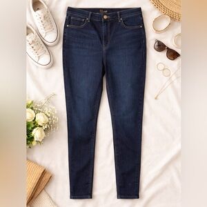 F&F Dark Wash Skinny Jeans Women’s US 16 Short High Rise Stretch Denim